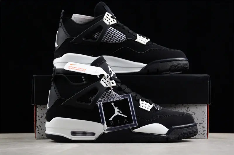 حذاء Air Jordan 4 AJ4 - White Thunder 