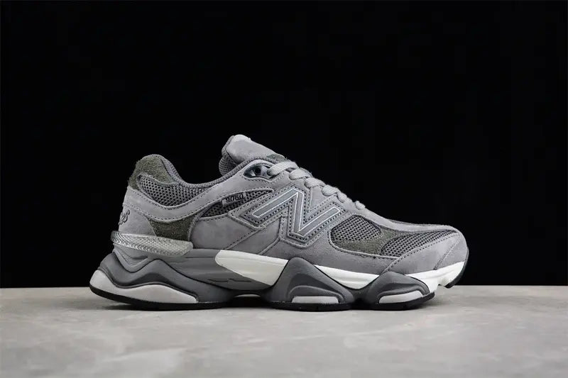 New Balance 9060 GRAY