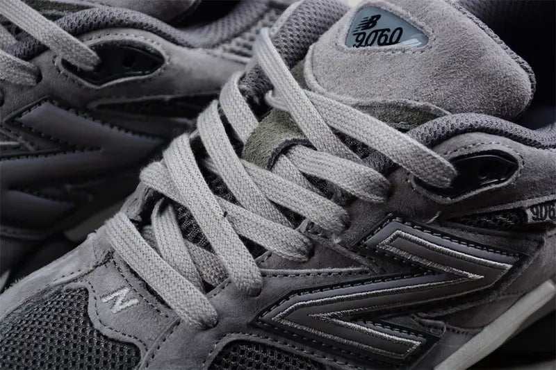 New Balance 9060 GRAY