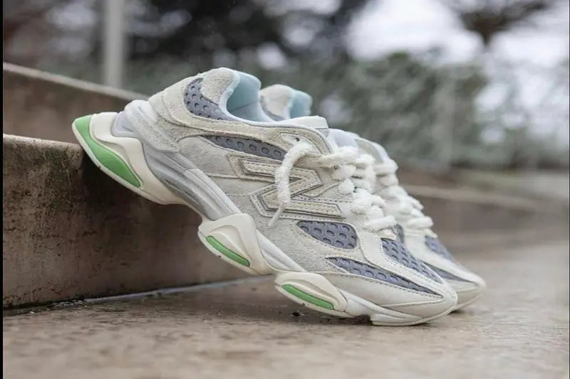 حذاء New Balance 9060 المصنوع من الطوب والخشب