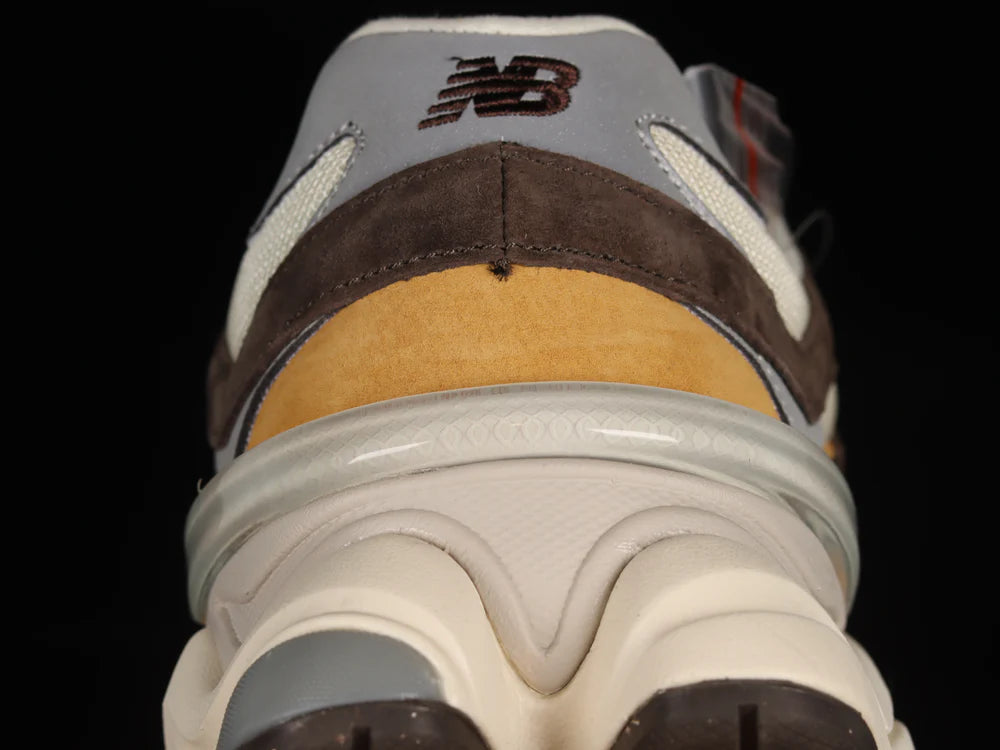 New Balance 9060 Workwear