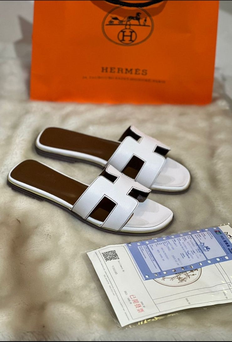 Hermes Oran Leather Matte Flat Sandals For Ladies